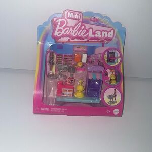 Barbie Land Mini Playset - Pink and Yellow